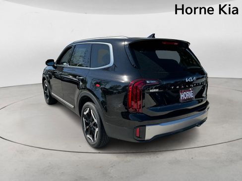 New 2025 Kia Telluride S image 5