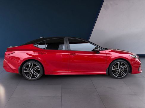 Used 2025 Toyota Camry XSE FWD image 6