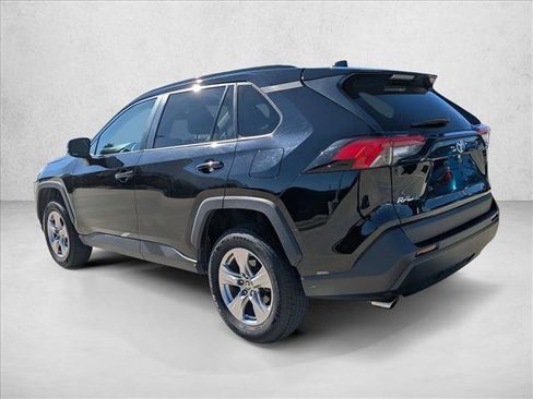 Used 2023 Toyota RAV4 XLE w/ Convenience Package image 8