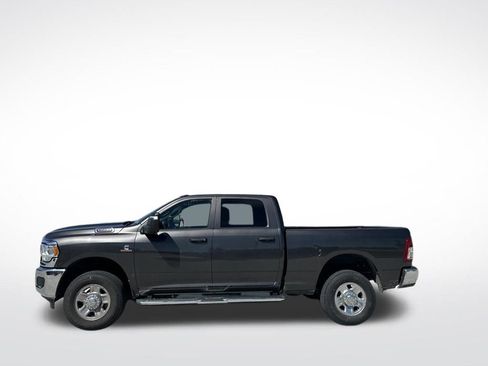 Used 2024 RAM 2500 Tradesman w/ Chrome Appearance Group AWD/4WD image 40