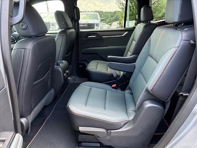 Certified 2025 GMC Acadia AT4 AWD/4WD image 8