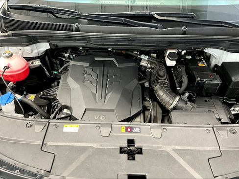 Used 2025 Kia Carnival SX Prestige FWD image 31