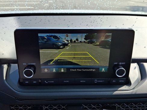 Used 2025 Honda Accord SE image 18