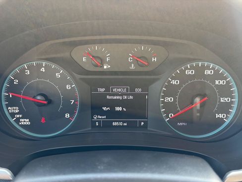 Used 2022 Chevrolet Malibu LT FWD image 13