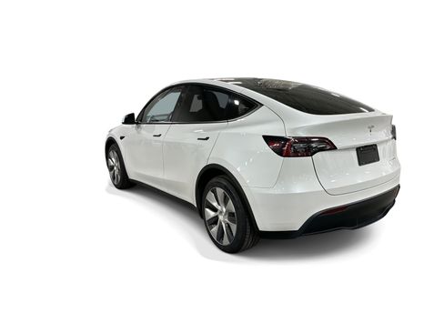 Certified 2023 Tesla Model Y Long Range AWD/4WD image 4