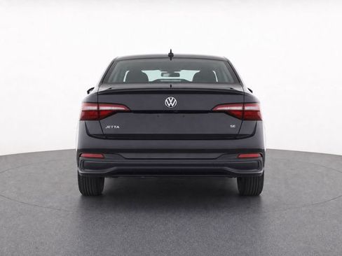 Used 2024 Volkswagen Jetta SE FWD image 3