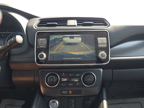 Used 2022 Nissan Leaf S FWD image 22