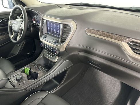 Used 2023 GMC Acadia Denali image 32