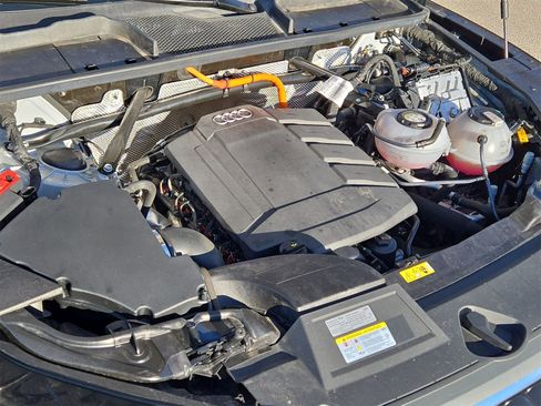 Certified 2023 Audi Q5 e Premium Plus w/ Premium Plus Package image 10