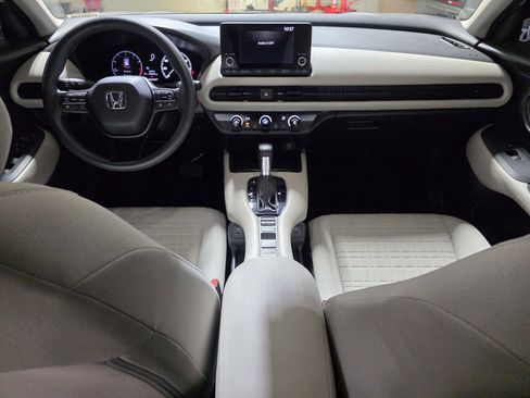 Used 2023 Honda HR-V LX image 14