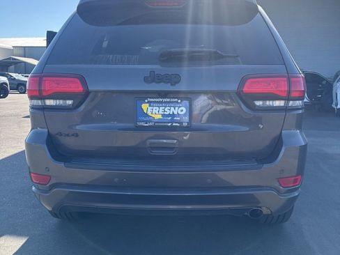 Used 2021 Jeep Grand Cherokee Laredo X AWD/4WD image 4