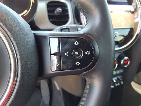 Used 2022 MINI Cooper 2-Door Hardtop FWD image 19