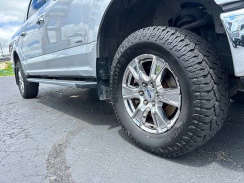 Used 2016 Ford F150 XLT w/ Equipment Group 302A Luxury AWD/4WD image 11