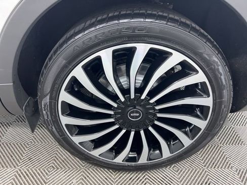 Certified 2022 Lincoln Nautilus Black Label AWD/4WD image 10