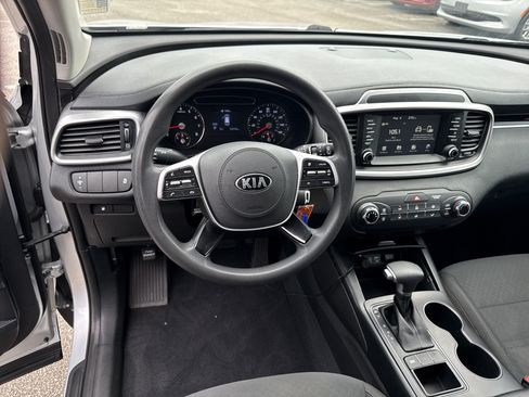 Used 2020 Kia Sorento L FWD image 21