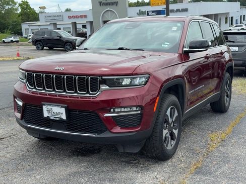 Used 2024 Jeep Grand Cherokee Limited 4xe AWD/4WD image 10