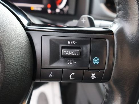 Used 2023 Nissan Rogue Platinum w/ Platinum Premium Package FWD image 34