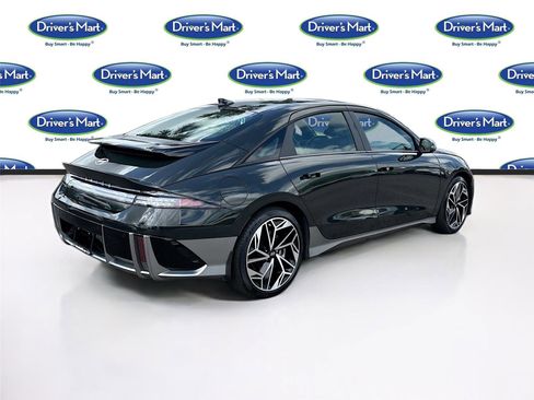 Used 2023 Hyundai Ioniq 6 SEL image 7