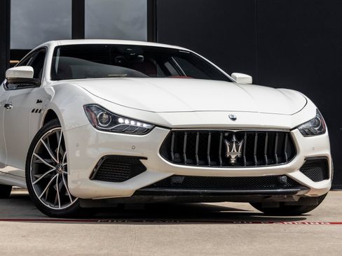 Used 2022 Maserati Ghibli Modena RWD image 5