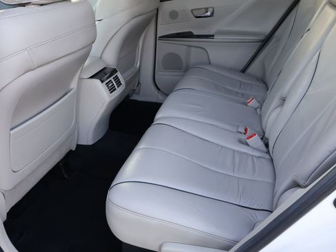 Used 2013 Toyota Venza XLE image 27