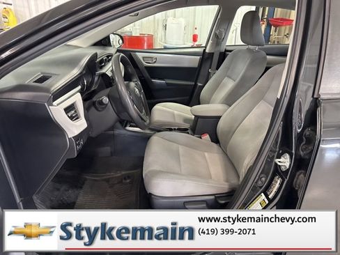 Used 2014 Toyota Corolla LE image 24
