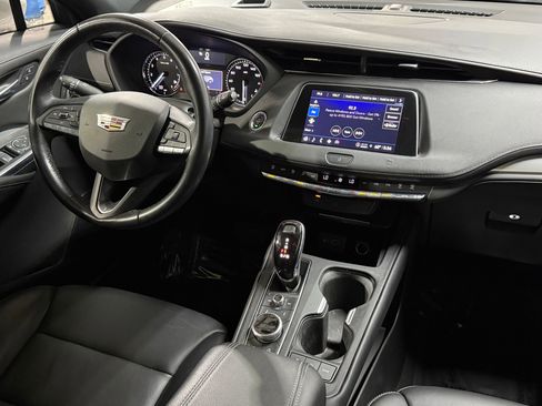 Used 2021 Cadillac XT4 Premium Luxury image 42
