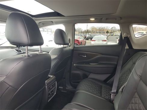 Used 2020 Nissan Murano Platinum image 9