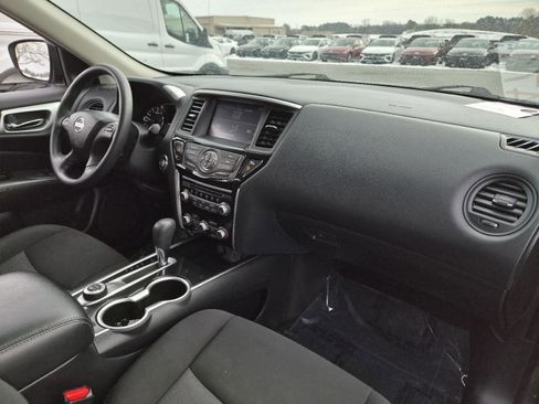 Used 2020 Nissan Pathfinder S image 15