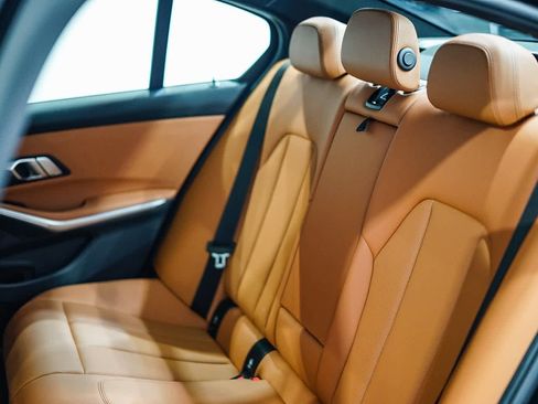 Used 2023 BMW 330i Sedan w/ Driving Assistance Package image 19