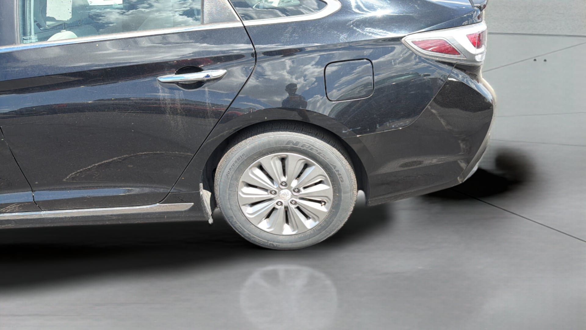 Used 2016 Hyundai Sonata SE FWD image 17