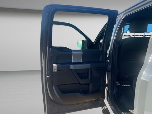 Used 2016 Ford F150 XLT w/ Equipment Group 302A Luxury image 15