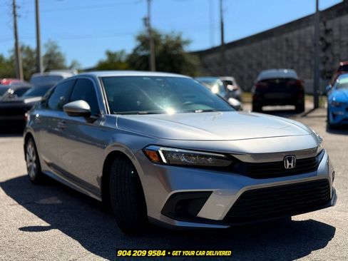 Used 2023 Honda Civic LX image 13