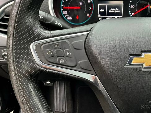 Used 2019 Chevrolet Malibu LT image 17