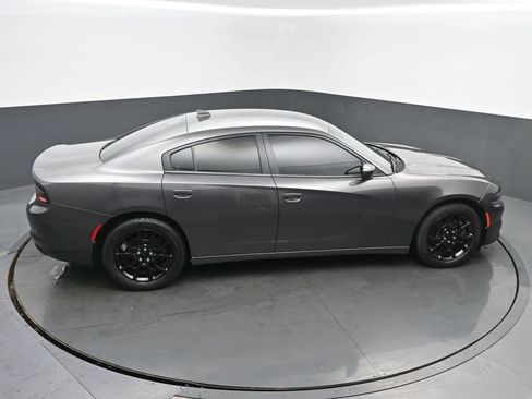 Used 2017 Dodge Charger SXT AWD/4WD image 40