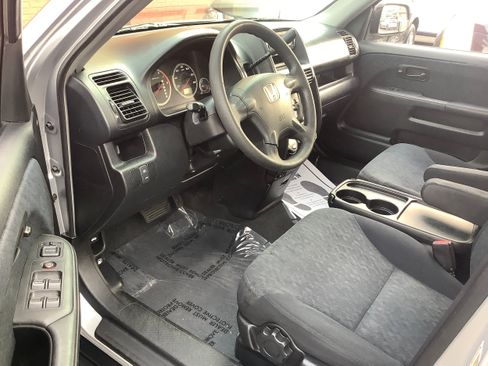 Used 2006 Honda CR-V LX image 11