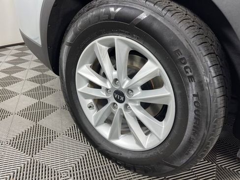 Used 2020 Kia Sorento LX w/ LX I4 Convenience Package image 15