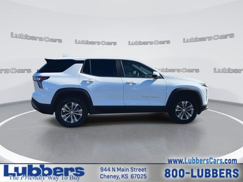 Used 2025 Chevrolet Equinox LT image 9