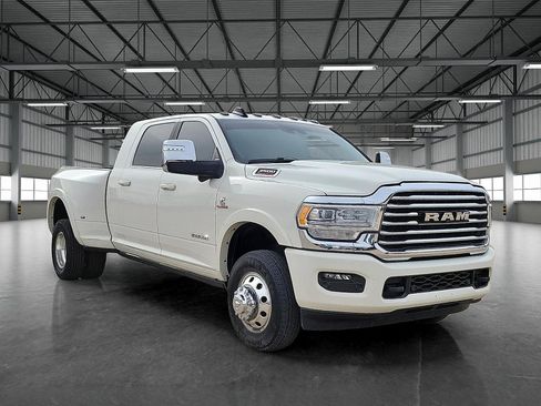 Used 2023 RAM 3500 Limited image 6