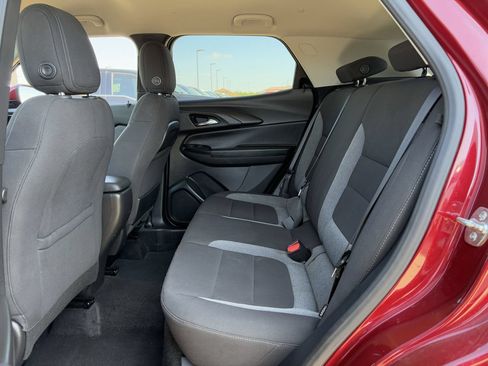 Used 2025 Chevrolet TrailBlazer LT AWD/4WD image 27