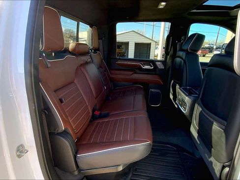 Used 2024 GMC Sierra 2500 Denali Ultimate image 20