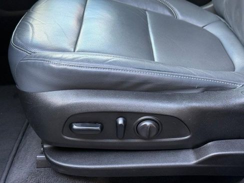 Used 2019 Chevrolet Traverse Premier w/ Driver Confidence II Package image 20