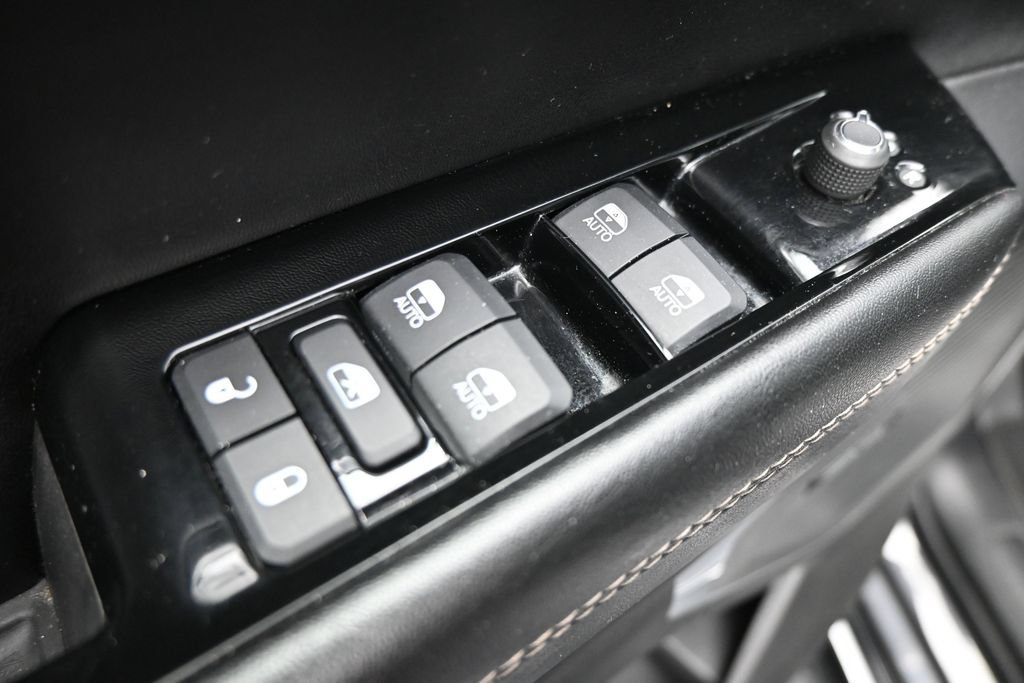 Used 2024 Jeep Wagoneer Series II AWD/4WD image 11