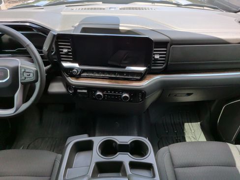 Used 2025 GMC Sierra 1500 Elevation RWD image 34