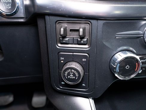 Used 2025 Ford F150 Raptor AWD/4WD image 30