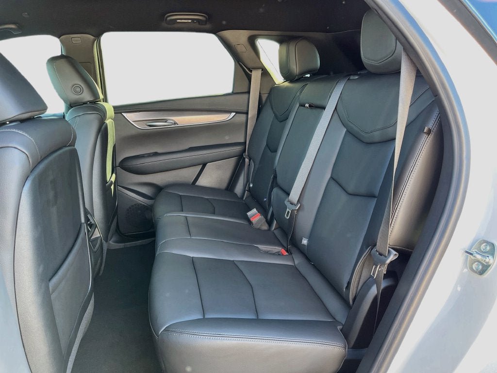 New 2026 Cadillac XT5 Luxury w/ LPO, Floor Liner Package AWD/4WD image 29
