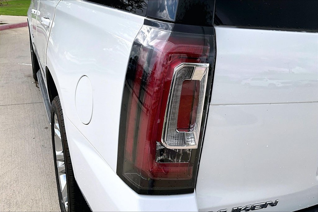 Used 2017 GMC Yukon SLT w/ Premium Edition RWD image 37