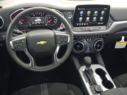 New 2026 Chevrolet Blazer LT w/ Midnight/Sport Edition FWD image 30