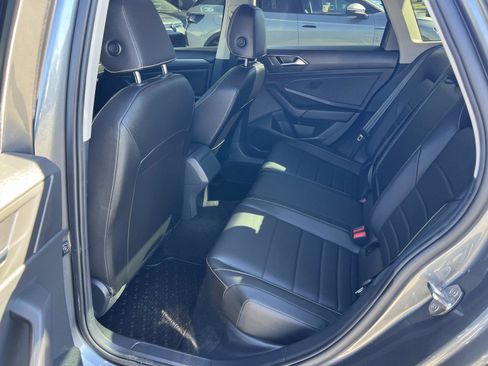 Certified 2023 Volkswagen Jetta SE image 21