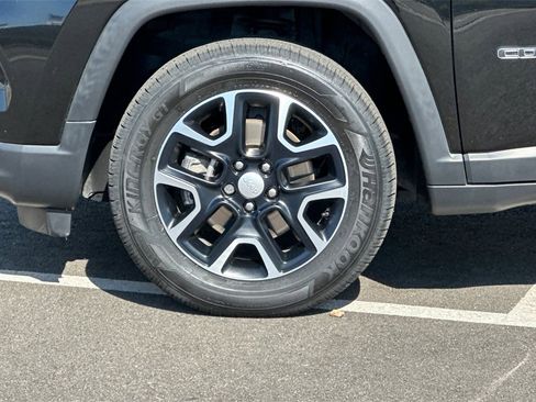 Used 2022 Jeep Compass Latitude image 31