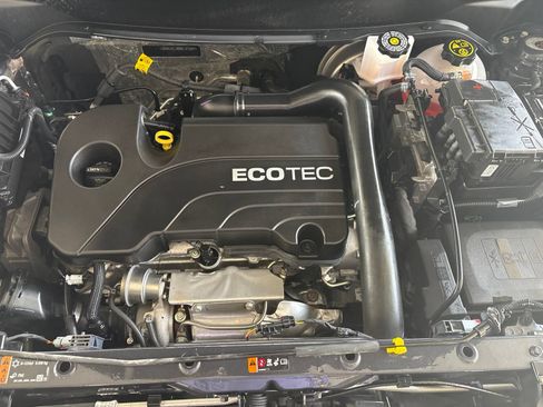 Used 2022 Chevrolet Equinox LT FWD image 31